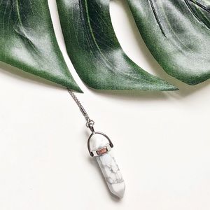 Express semi-precious white marble stone necklace